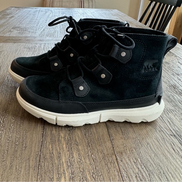 Sorel Explorer Boot - Picture 1 of 6